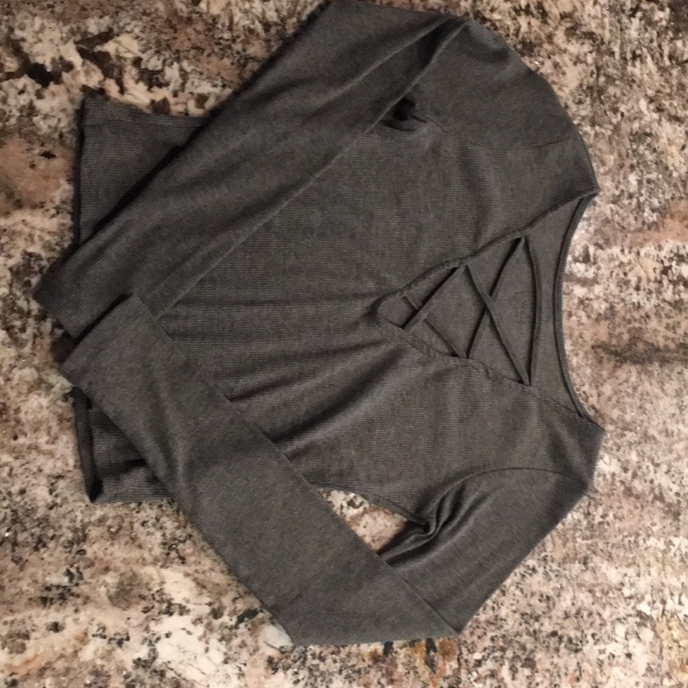 Ladies me to we grey crop top